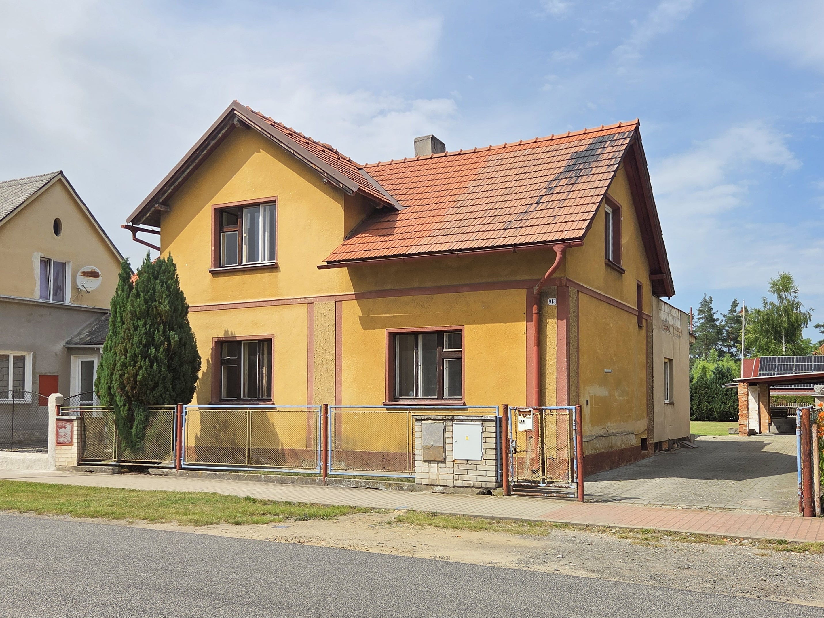Rodinný dům - Bělá pod Bezdězem