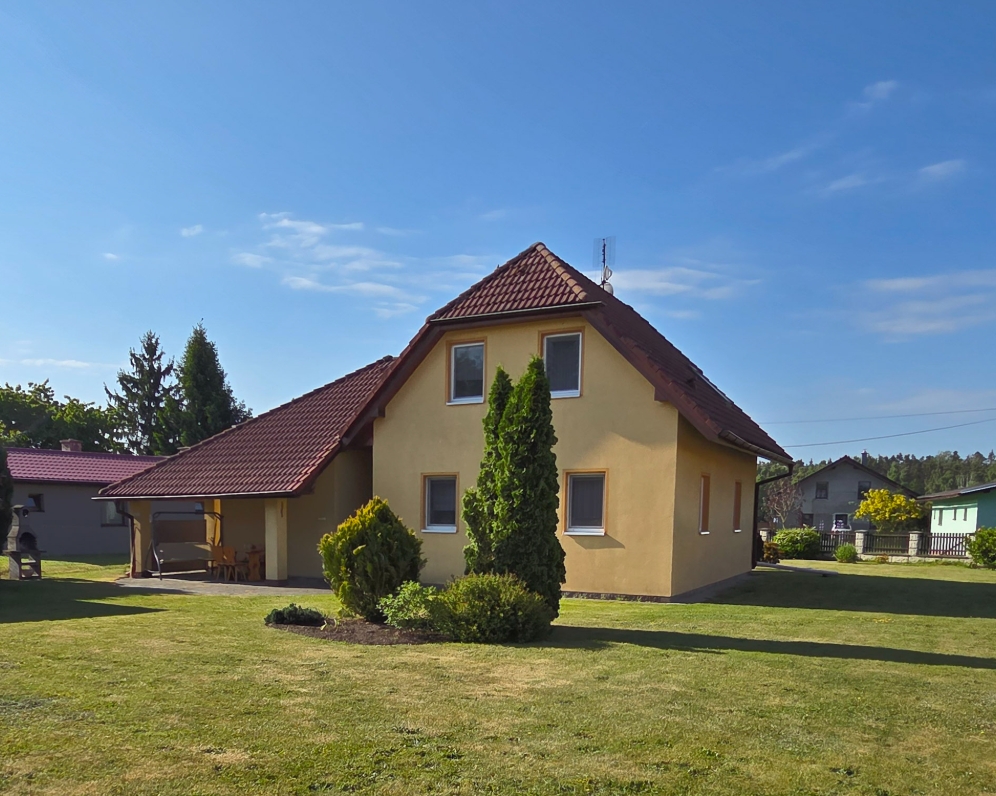 Rodinný dům 4+kk - Ledce