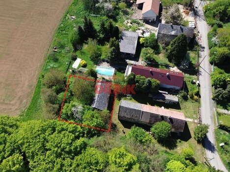 Samostatná stodola v Krušinách u Velkých Všelis