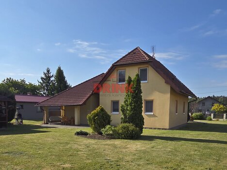 Rodinný dům 4+kk se zahradou v obci Ledce – klidné bydlení kousek od přírody